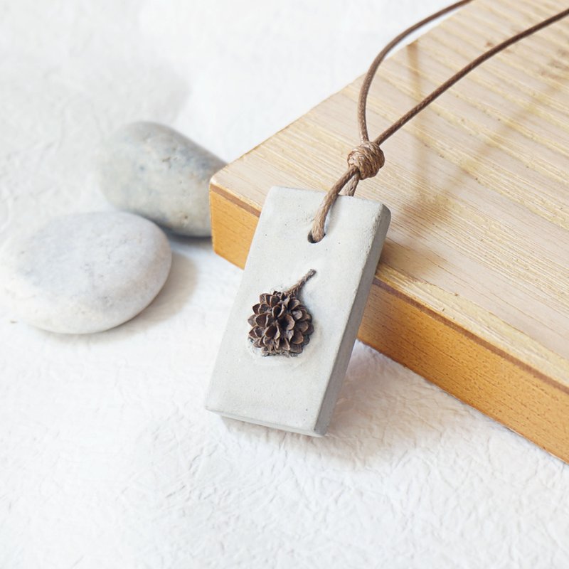 小天然果实 水泥 扩香颈链 手工项链 原创 环保 upcycling - 项链 - 水泥 银色