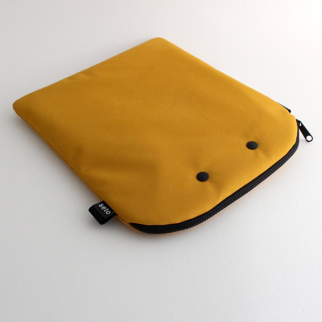 seto / creature bag / PC case / Bag in bag / Case A4 / Yellow - 化妆包/杂物包 - 聚酯纤维 黄色