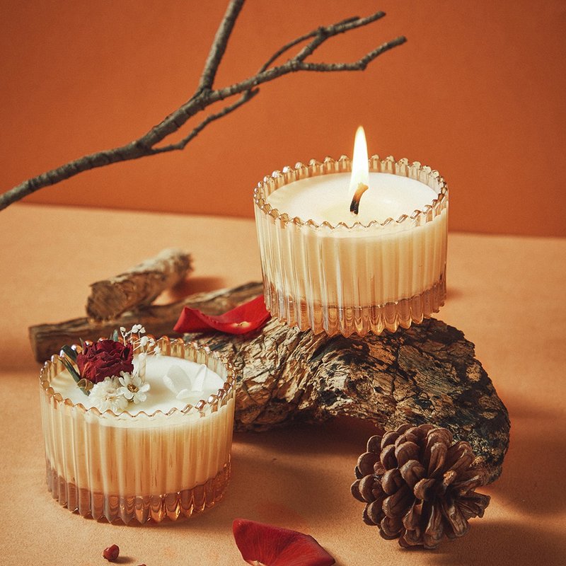 MAYBES  |  【惜福品】琥珀金干燥花精油香氛大豆蜡烛 75g - 蜡烛/烛台 - 蜡 金色