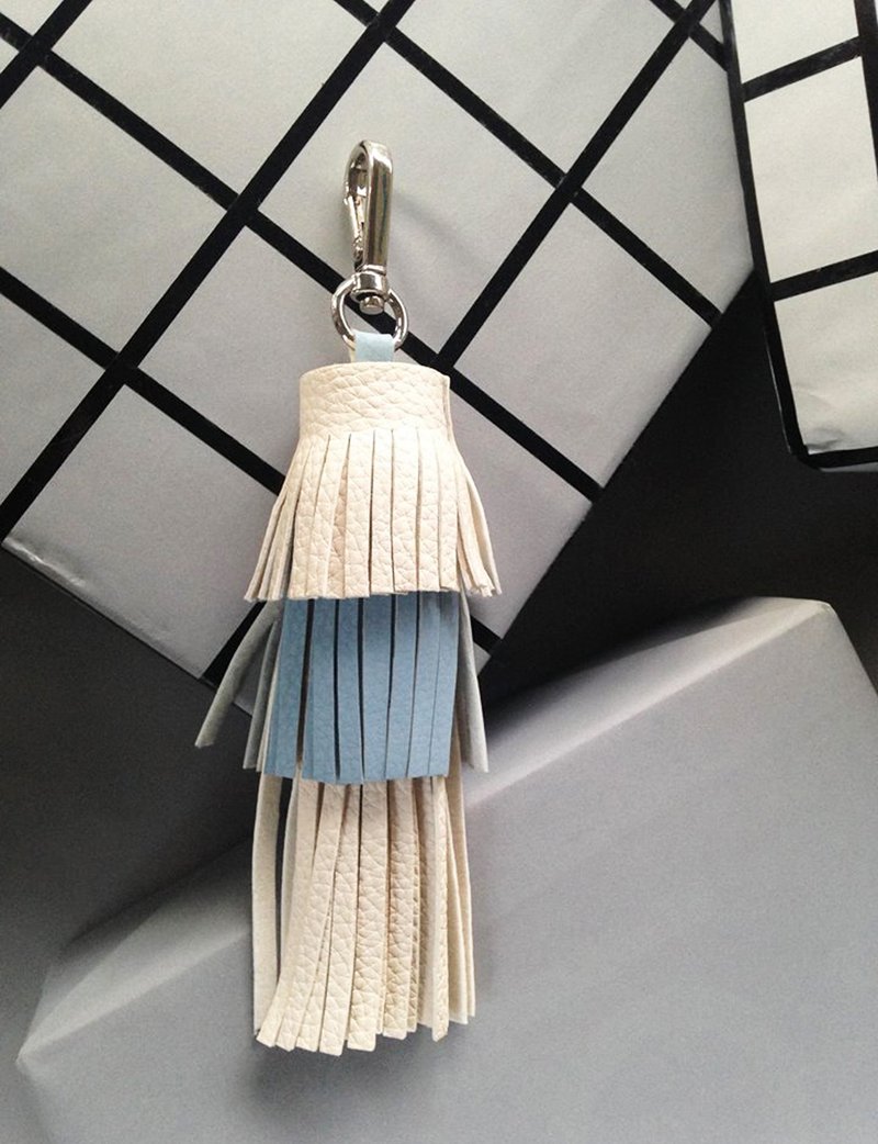 Triple Tassel Keychain - 钥匙链/钥匙包 - 人造皮革 多色
