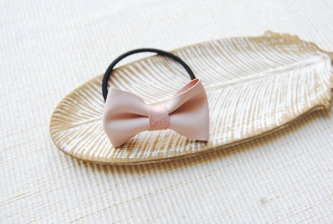 Genuine leather ribbon hair elastic pink - 发饰 - 真皮 粉红色