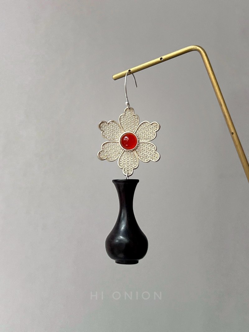 Hi Onion原创小众复古木头花瓶S925银耳环耳夹个性高级感新中式 - 耳环/耳夹 - 其他材质 