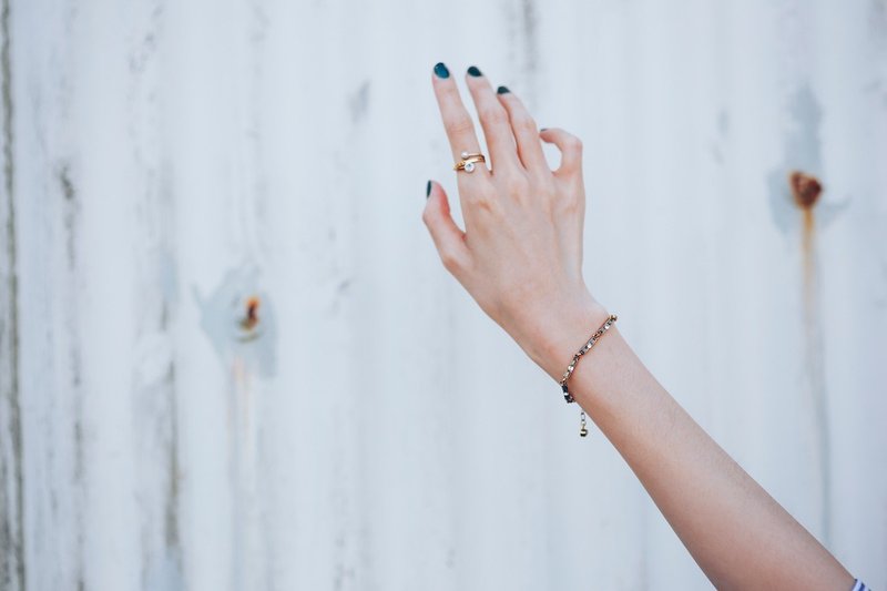 COR-DATE / 简约派 / 细版交叉旋绕戒指 - 戒指 - 其他材质 