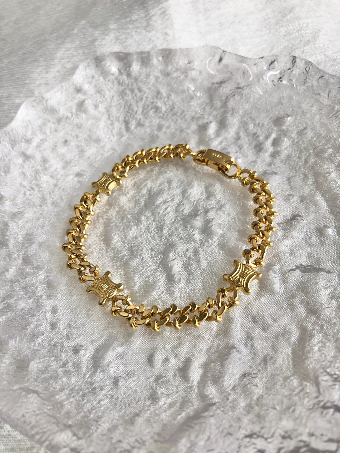 【 日本直送 名牌中古包 】CELINE 赛琳 手链 金色 Triomphe vintage 古董 7je23u - 手链/手环 - 其他材质 金色