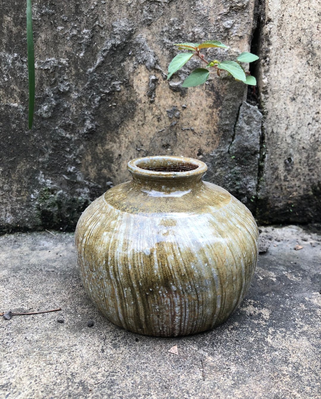 质感线条 柴烧花器 自然落灰 手工制作 花瓶 扩香瓶 陶器 - 花瓶/陶器 - 陶 咖啡色