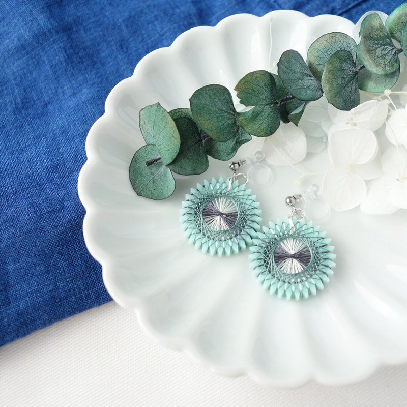 【初夏微风】日本绢丝轻量耳环/耳夹 | 薄荷沁蓝 轻盈无负担 - 耳环/耳夹 - 丝．绢 绿色