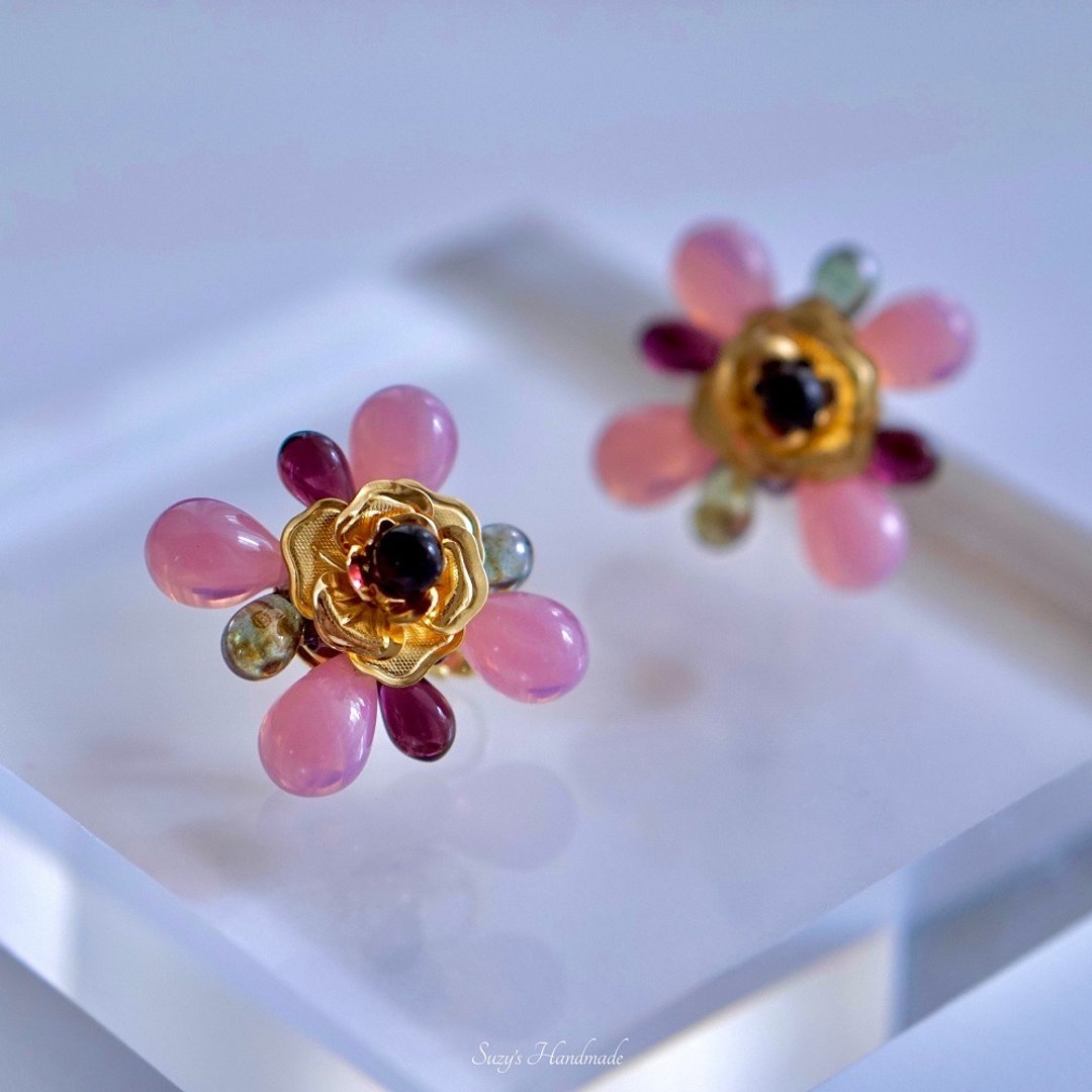 Vintage 唐顿庄园手工编织中古风立体琉璃花朵夸张耳环耳夹MONET - 耳环/耳夹 - 琉璃 
