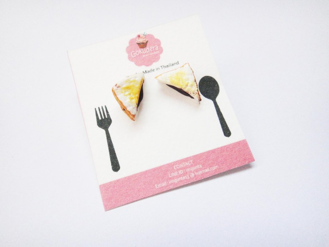 Chocolate-filled bread earrings - 耳环/耳夹 - 粘土 咖啡色