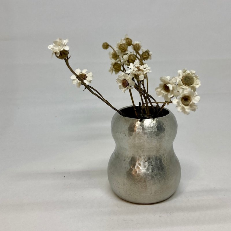 葫芦形纯锡小花器/小花瓶/一花一世界/,青冶金工手作锻打纯锡花器 - 花瓶/陶器 - 其他金属 