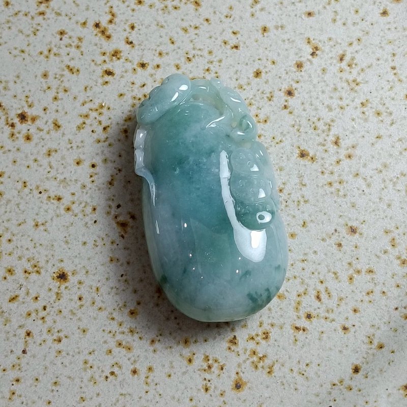 J0104天然翡翠A货 . 冰糯绿飘花如意钱瓜.发财吉祥.挂饰. - 摆饰 - 玉石 