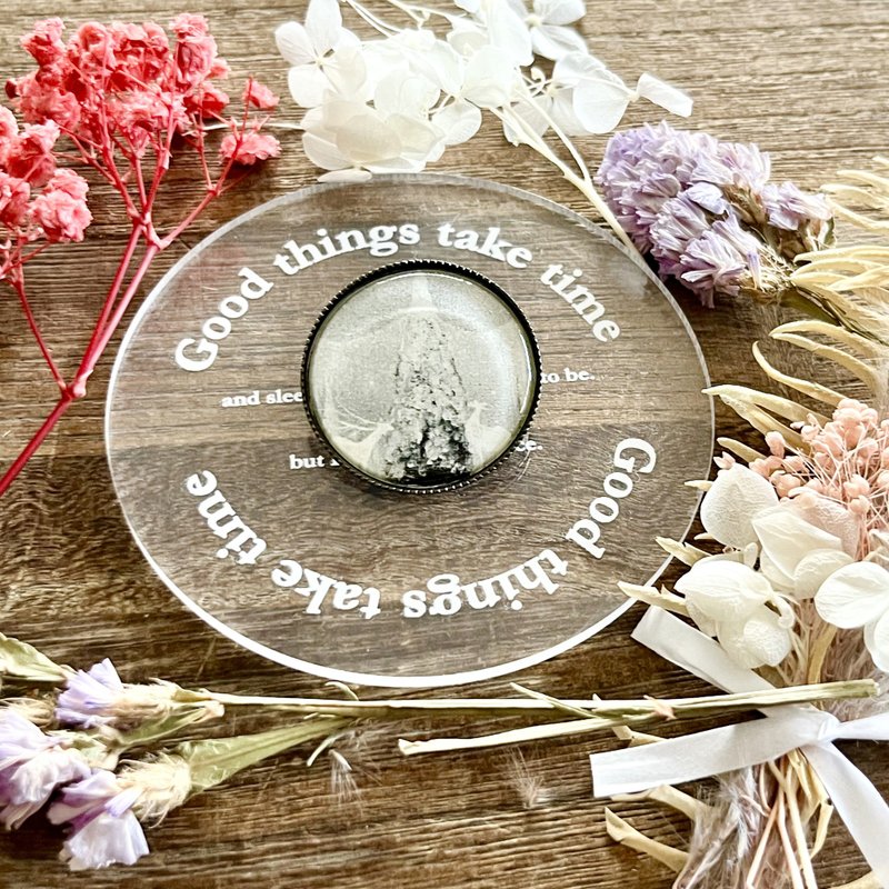 山水画胸针 我得想个理由去遇见鹿雪森林的冬天 - 胸针 - 树脂 白色