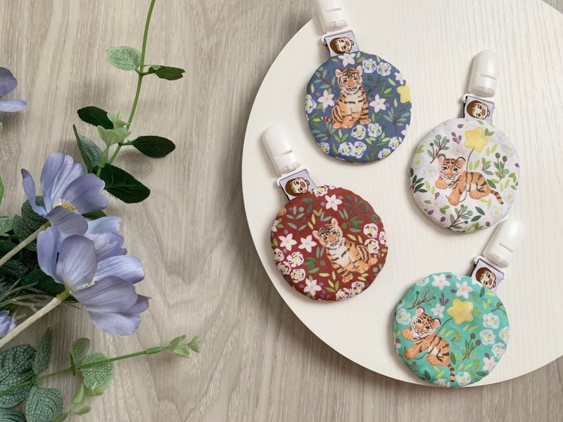 花丛老虎 平安符袋 - 平安符/符袋 - 棉．麻 