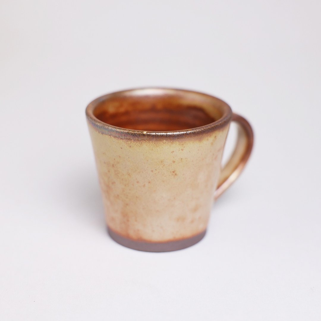 明芽窑 l 柴烧志野把杯 咖啡杯 陶杯 杯子 橘红 闪焰 搜藏品 H7 - 咖啡杯/马克杯 - 陶 橘色