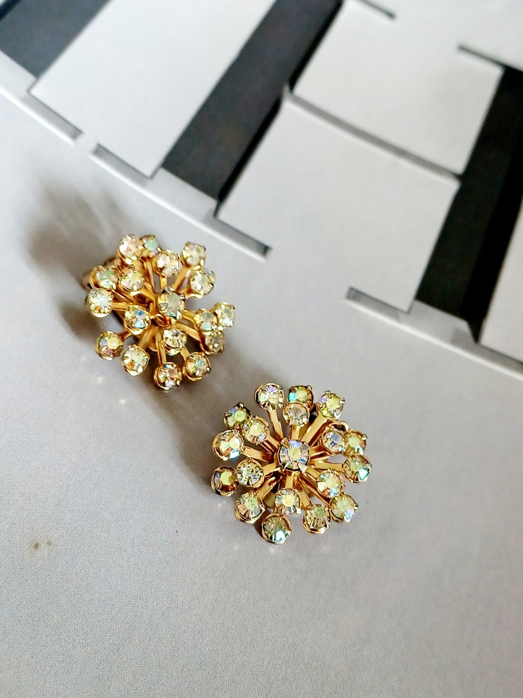 vintage jewelry  绚丽满天星七彩莱茵 夹式耳环 - 耳环/耳夹 - 其他金属 