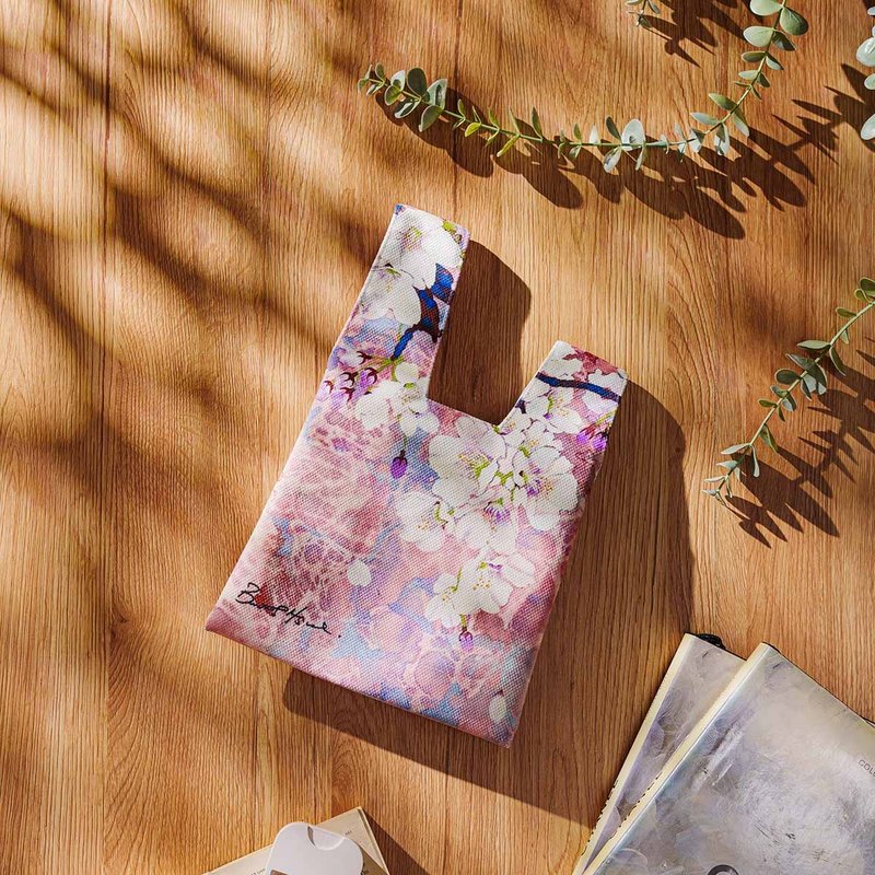 Beatrice Hsiao 初樱系列-手腕包(限量版) - 手提包/手提袋 - 其他人造纤维 多色