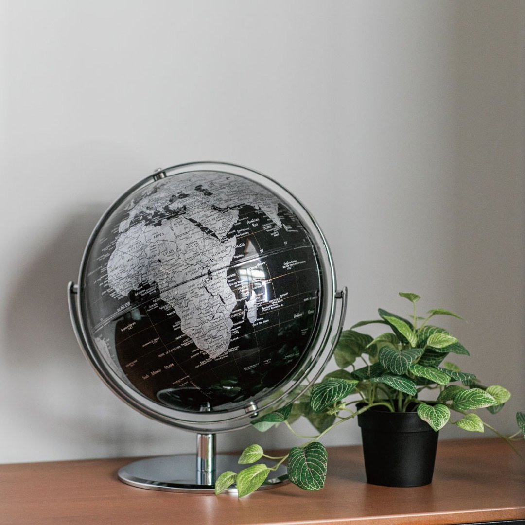 SkyGlobe 10寸精致黑色360度旋转地球仪(英文版)-银色底座 - 摆饰 - 塑料 黑色
