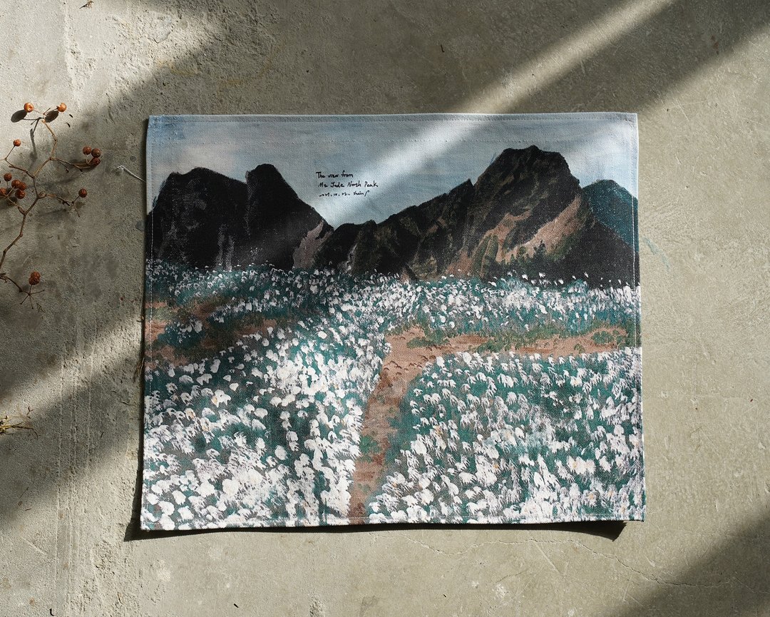 台湾高山挂布 - Sep 玉山北峰法国菊 / 向玉山主东 - 海报/装饰画/版画 - 棉 蓝色