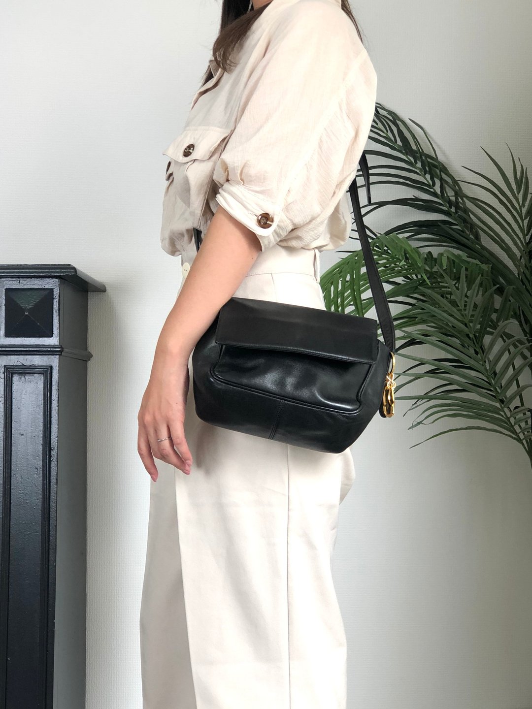Christian Dior 迪奥 ∣ 黑色 Logo 吊饰皮革单肩包/斜挎包 - 侧背包/斜挎包 - 真皮 黑色