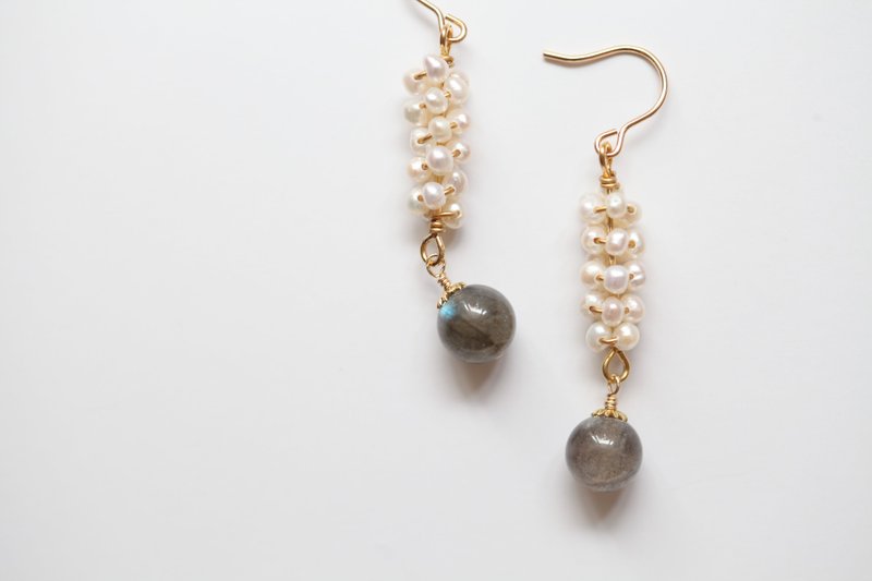 珍珠光谱石(拉长石)耳环│14kgf  可改夹式 生日 礼物 天然石 - 耳环/耳夹 - 珍珠 灰色