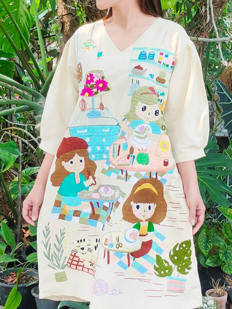 棉质连衣裙  手工刺绣女孩与朋友设计 - 洋装/连衣裙 - 棉．麻 