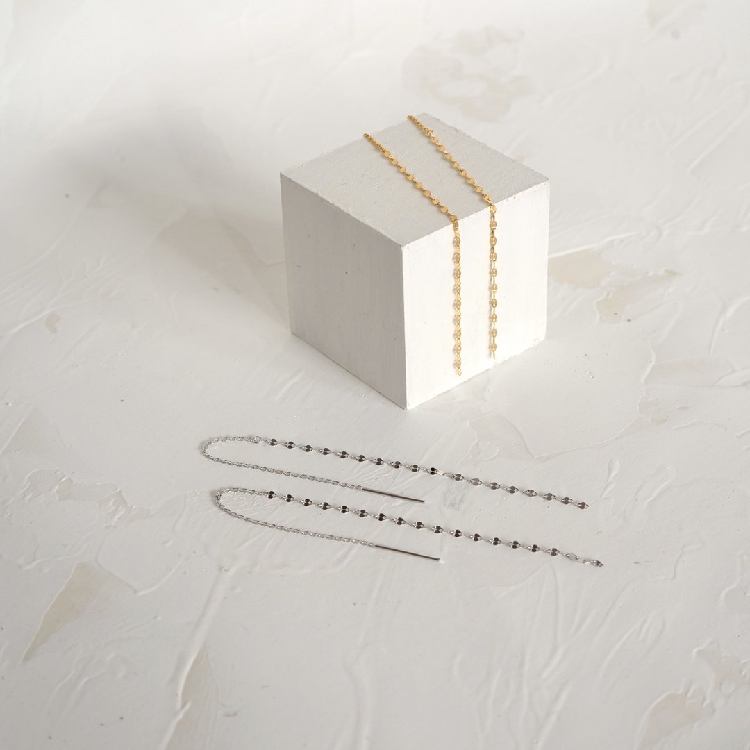 Silver925 petal chain earrings - 耳环/耳夹 - 其他金属 多色
