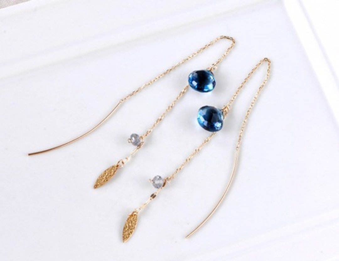Superb K10 London Blue Topaz American Chain Earrings - 耳环/耳夹 - 宝石 