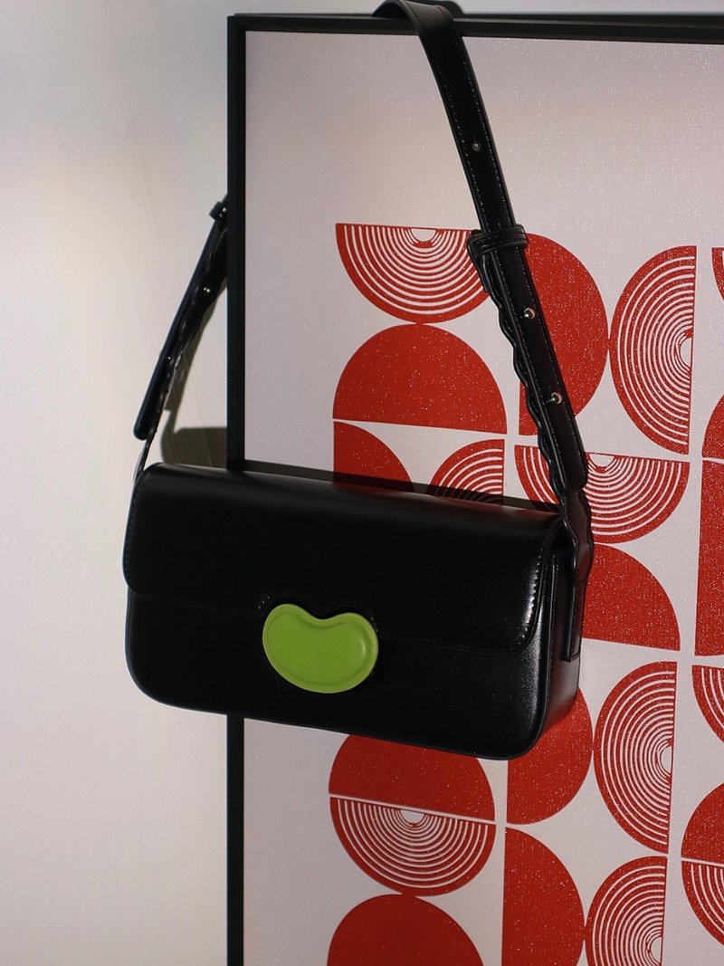 王柿子persimmoon原创设计高级牛皮小众通勤复古腋下包斜挎包 - 侧背包/斜挎包 - 真皮 黑色