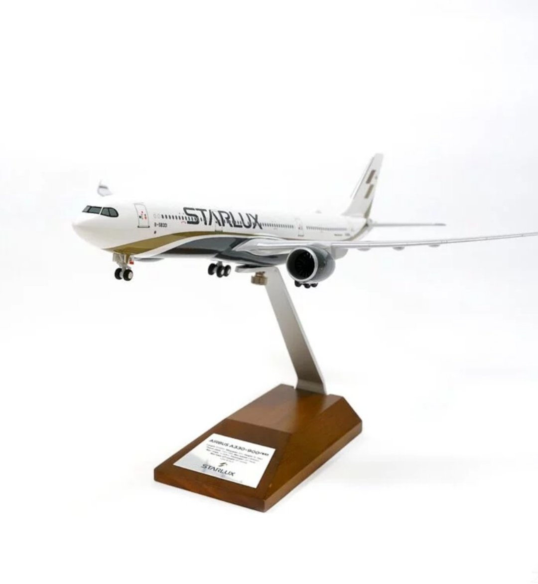 STARLUX | A330neo 1:200 飞机模型 (B-58301) - 摆饰 - 塑料 