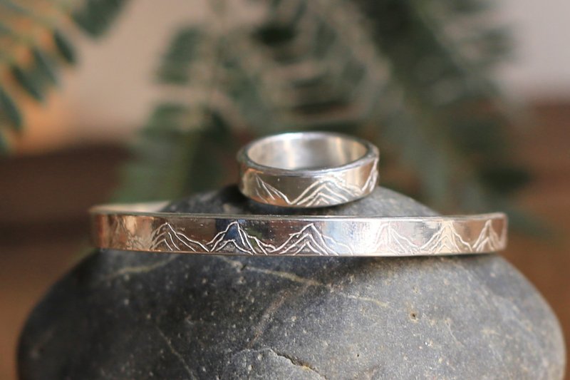 春秋手作 | 999足银 錾刻山纹手镯 戒指 | 古法全手工制银 - 手链/手环 - 纯银 