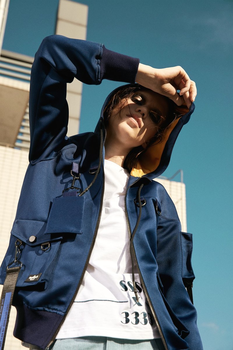 黄蓝撞色飞行员夹克连帽多口袋棒球外套吊牌 - 女装休闲/机能外套 - 其他材质 蓝色