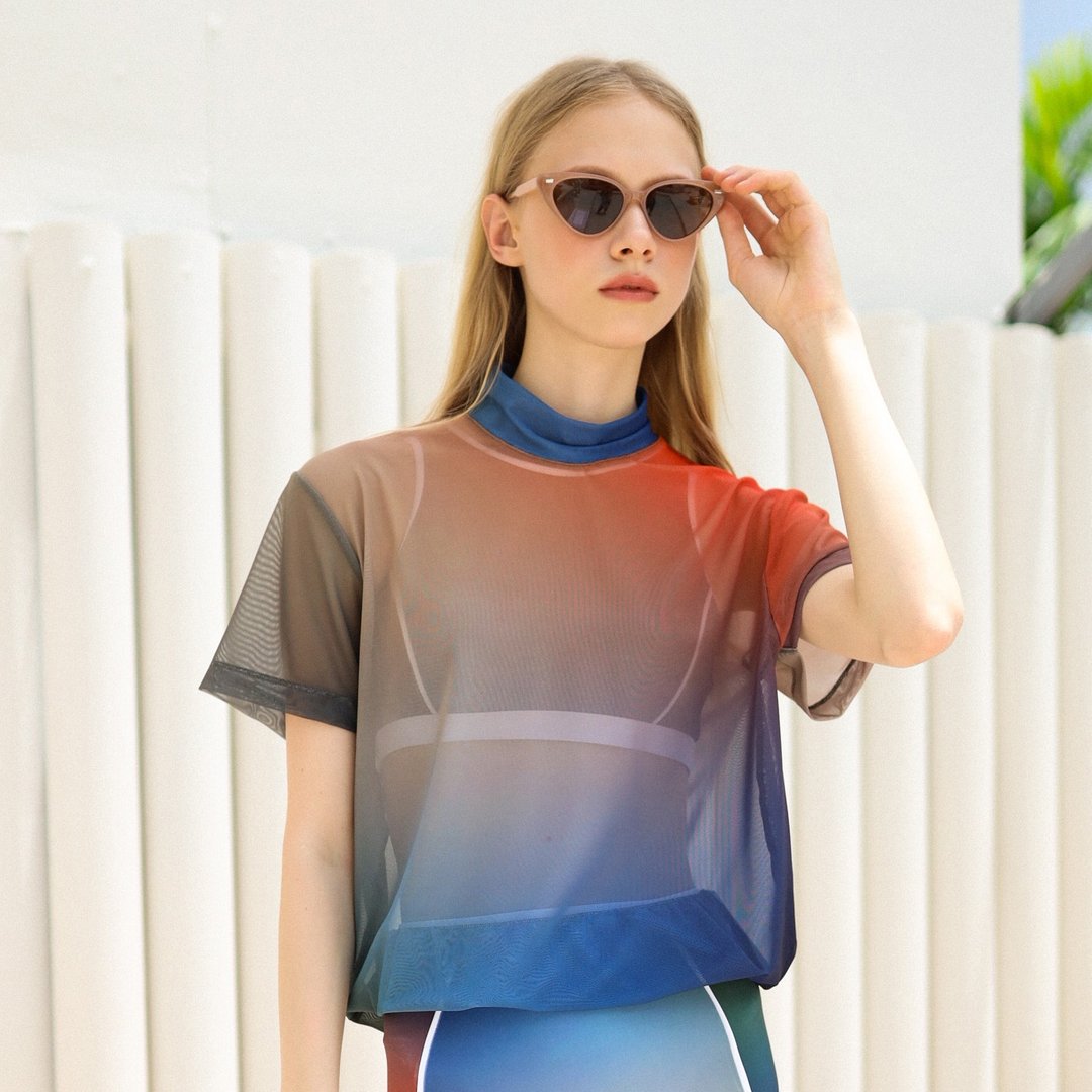 Ombre Tee - 印花网眼T恤 / 泳装遮盖 - 女装 T 恤 - 聚酯纤维 多色