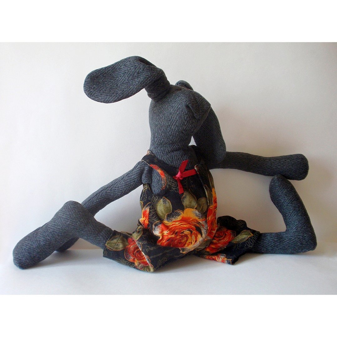 Rabbit soft toy - 玩具/玩偶 - 羊毛 红色