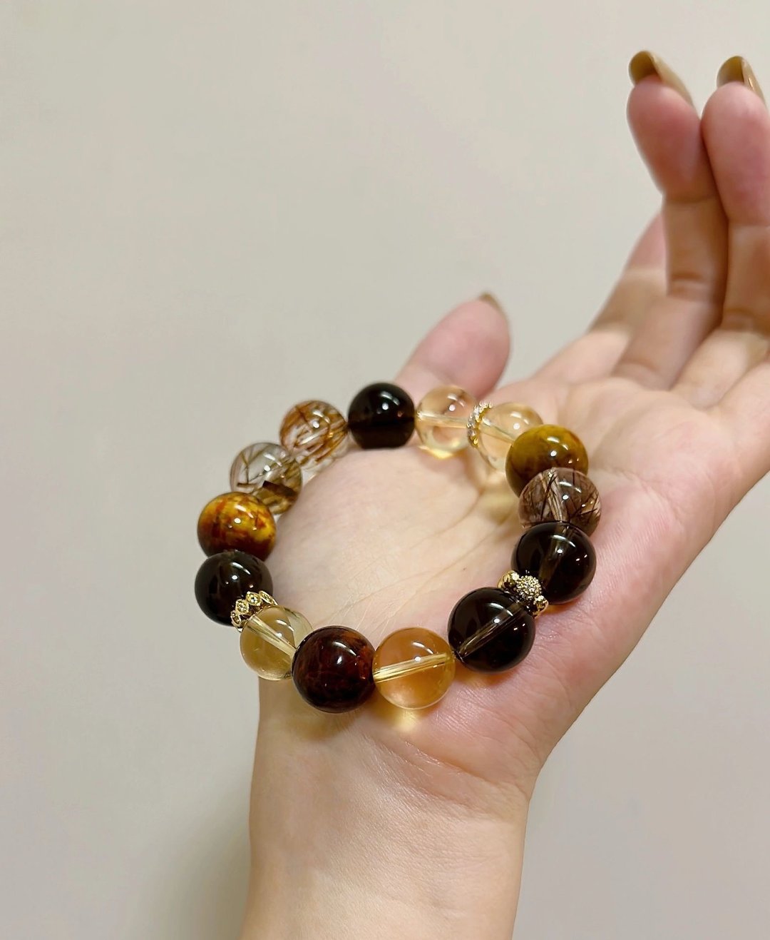 天然原矿黄水晶 黑金超七黄虎眼茶晶设计单圈手串手持s - 项链 - 水晶 白色