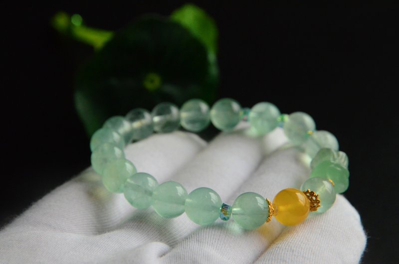 【酿夏】天然绿萤石并蒂莲手串手链琥珀珠 - 手链/手环 - 半宝石 