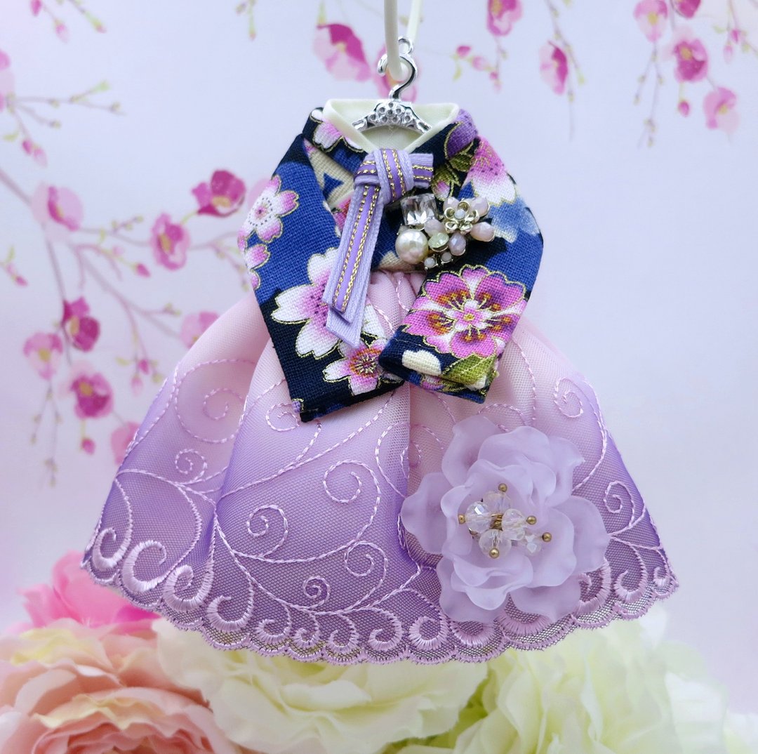 柠檬手作饰品 渐层紫纱韩服手作钥匙圈包包吊饰 - 钥匙链/钥匙包 - 棉．麻 