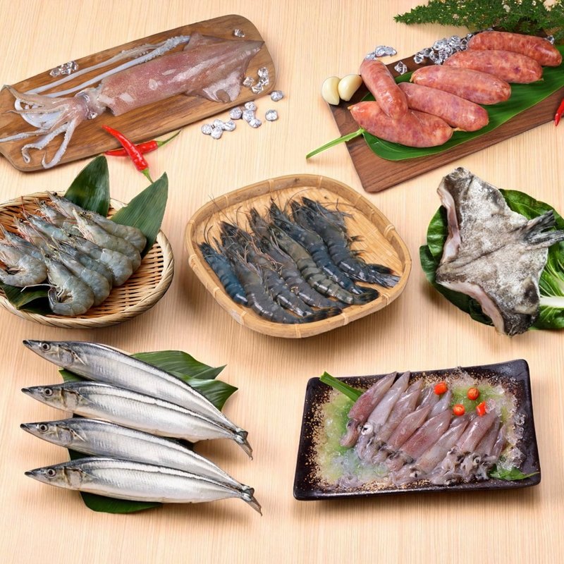 鱻烤团圆七珍盒(草虾+白虾+秋刀鱼+透抽+飞鱼卵香肠+鱼下巴+小卷) - 其他 - 新鲜食材 