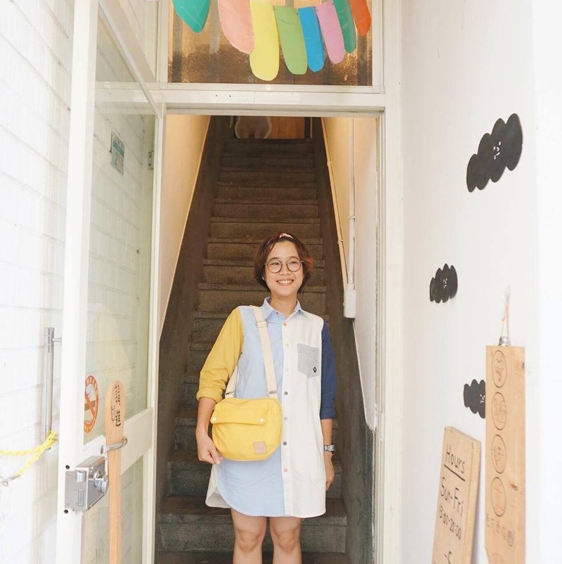 messenger bag medium size yellow colour travel look - 侧背包/斜挎包 - 其他材质 黄色