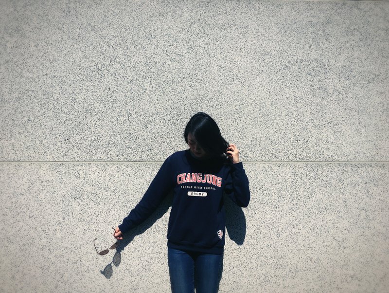 现货【校队合作】台湾台南长荣中学 橄榄球校队 大学踢 - 中性连帽卫衣/T 恤 - 棉．麻 蓝色