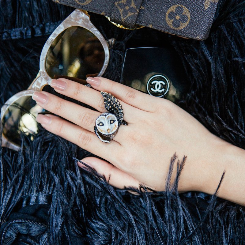 Nighty night barn owl ring - 戒指 - 其他金属 黑色