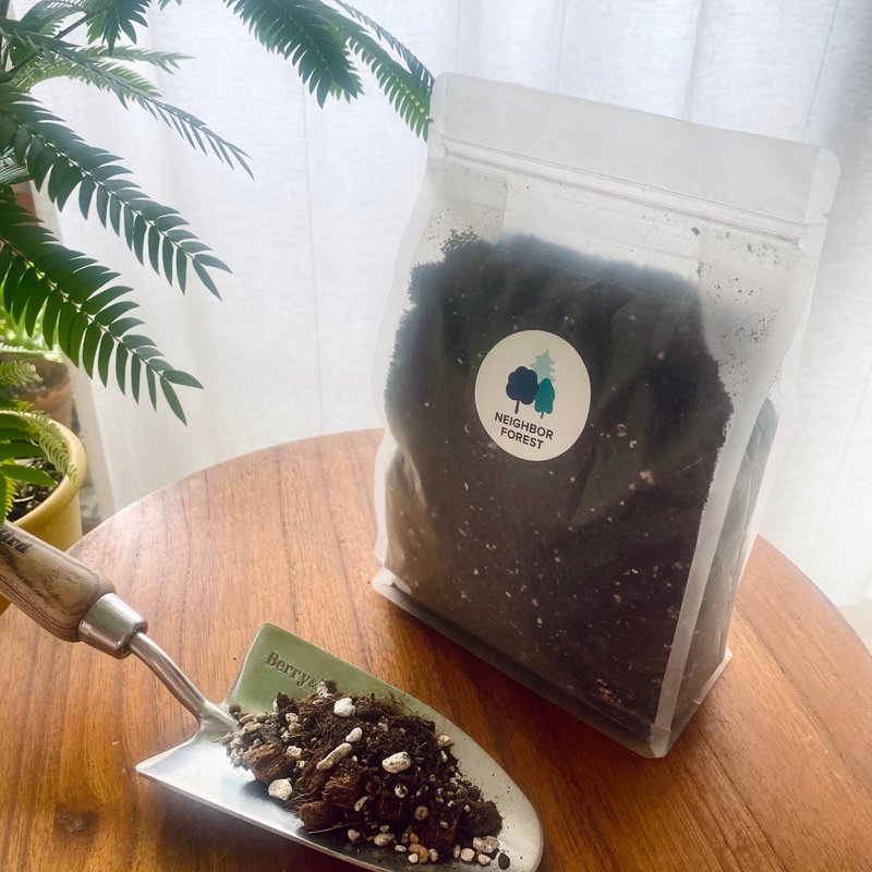 栽培介质 I 植人配方观叶介质 - 植栽 - 植物．花 