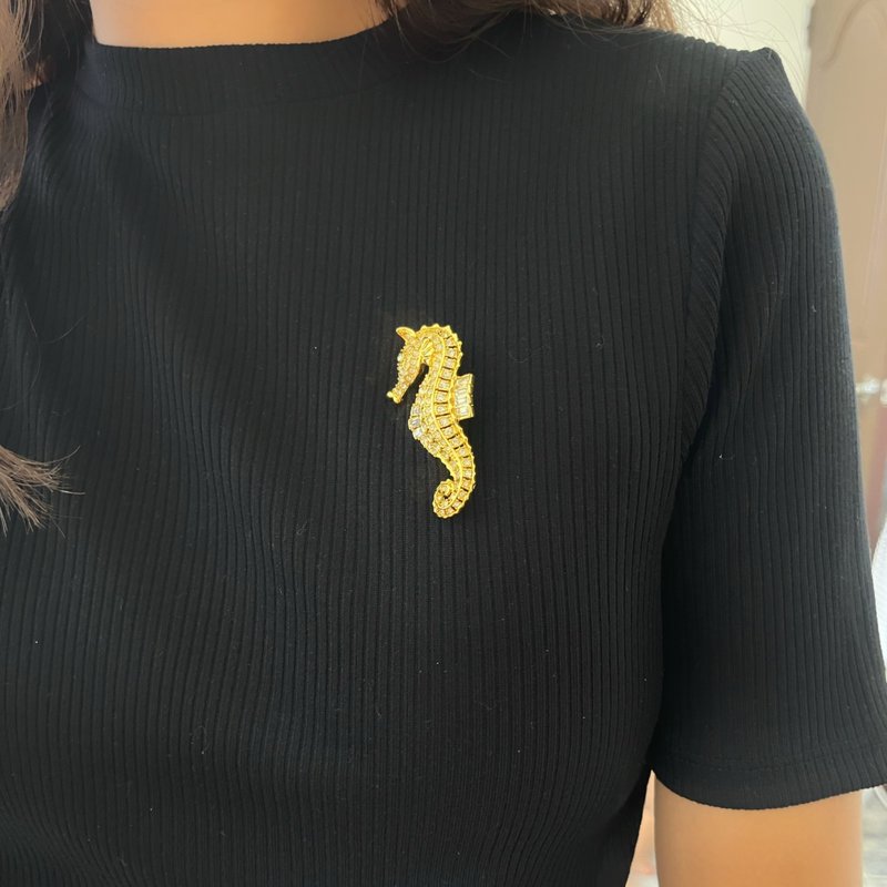 •Duchess• Nolan Miller水晶海马胸针 - 胸针 - 其他金属 金色