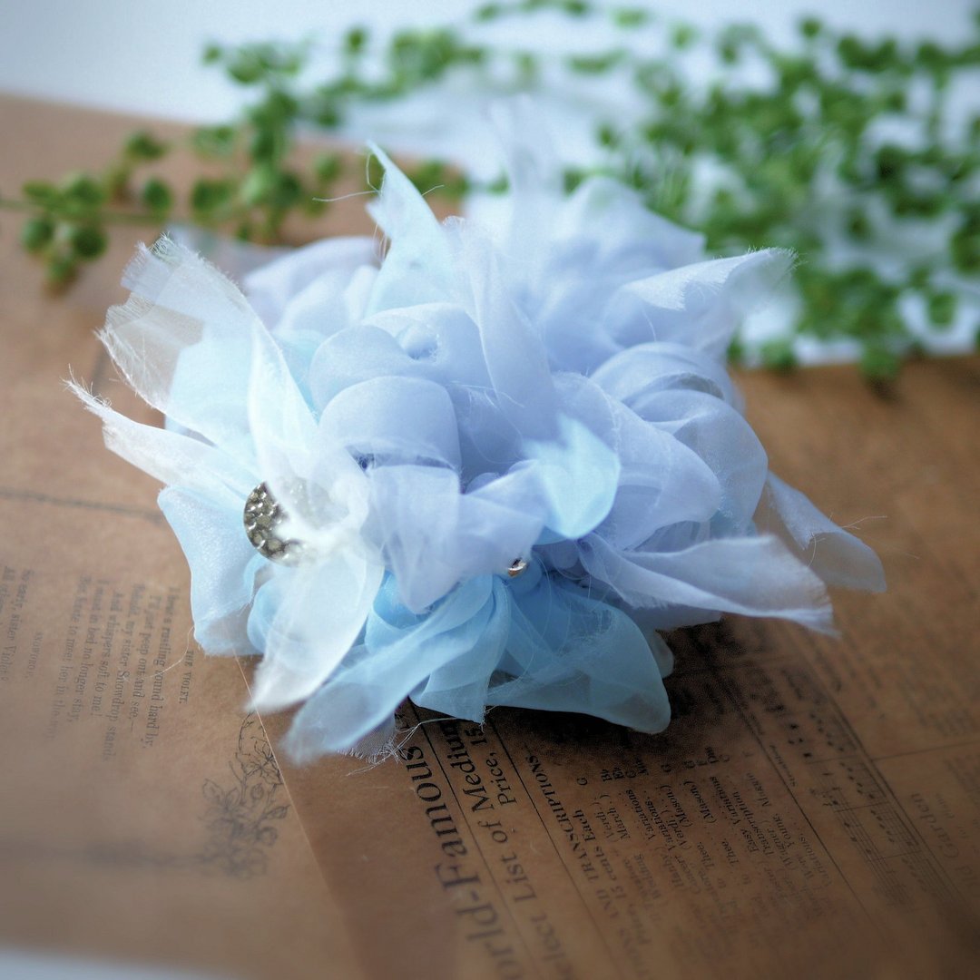 Color bloom knitting Chou - forget-me-not / Flower ChouChou / Scrunchie -Myosotis - 发饰 - 棉 蓝色