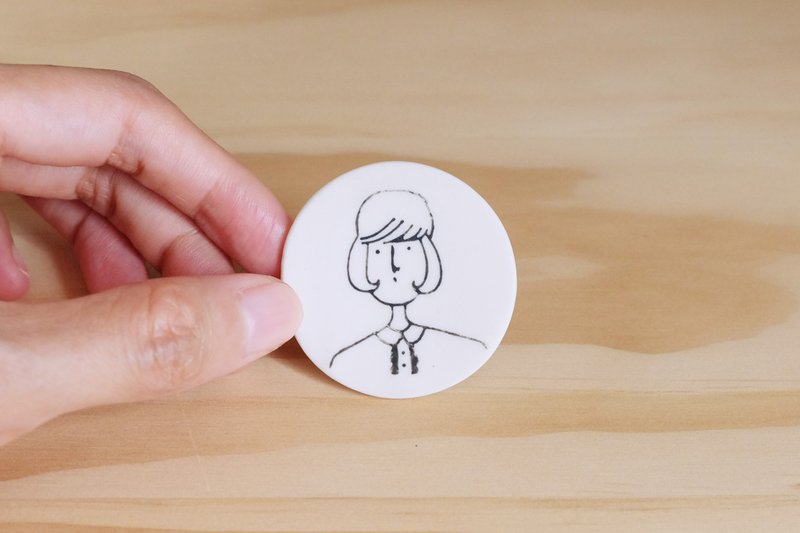 三千根子白瓷黑白胸针 - 胸针 - 陶 白色