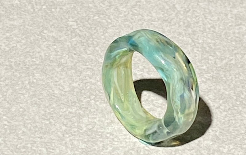 呼噜呼噜/glass ring/戒指 - 戒指 - 玻璃 绿色