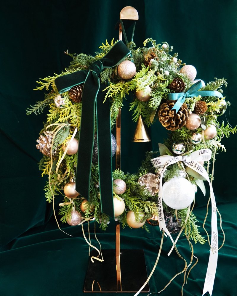 Luxurious Golden Christmas 金色祝福圣诞花圈 - 摆饰 - 植物．花 