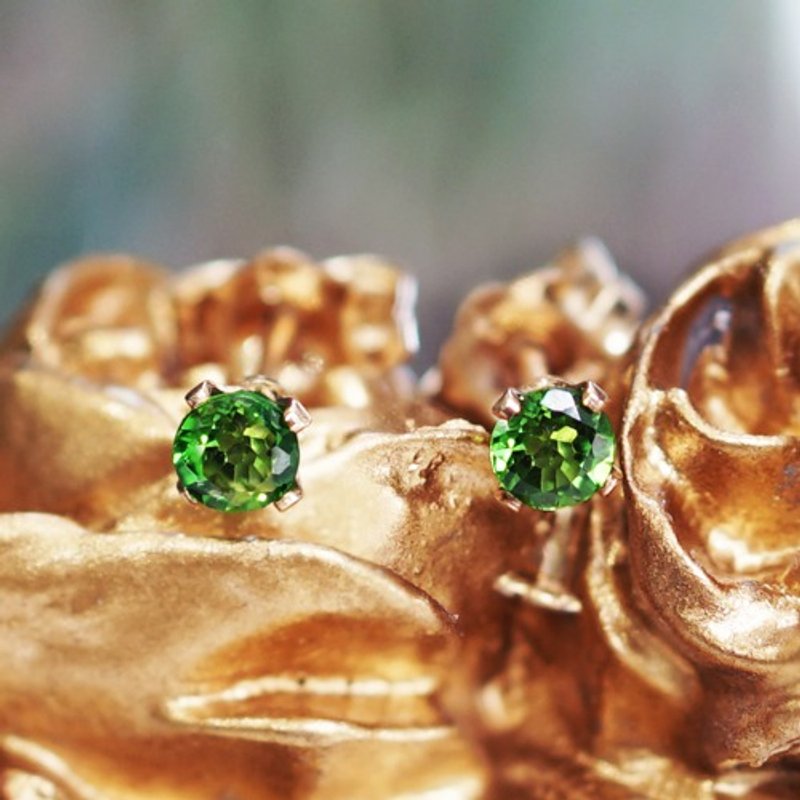 Chrome Diopside 3mm Stud Earrings Josephine - 耳环/耳夹 - 宝石 绿色