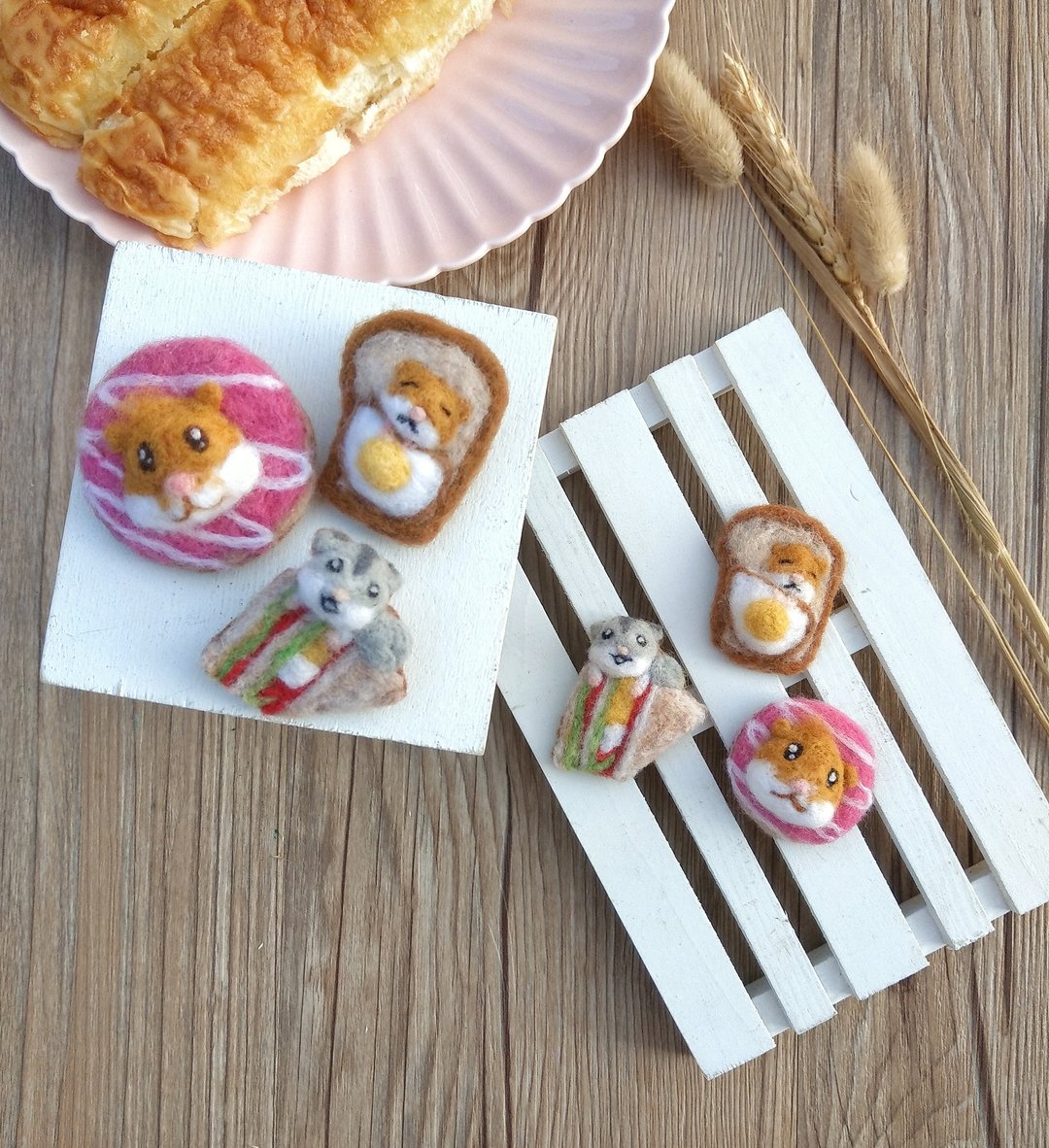 羊毛毡 仓鼠 面包 胸针 别针 扣针 磁石 磁铁 联乘作品 - 胸针 - 羊毛 多色