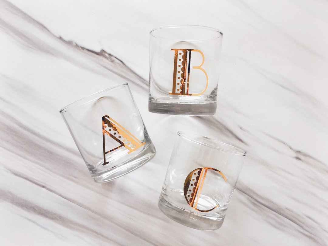 定制化威士忌杯 - 金色字母 - 1杯 - 咖啡杯/马克杯 - 玻璃 金色