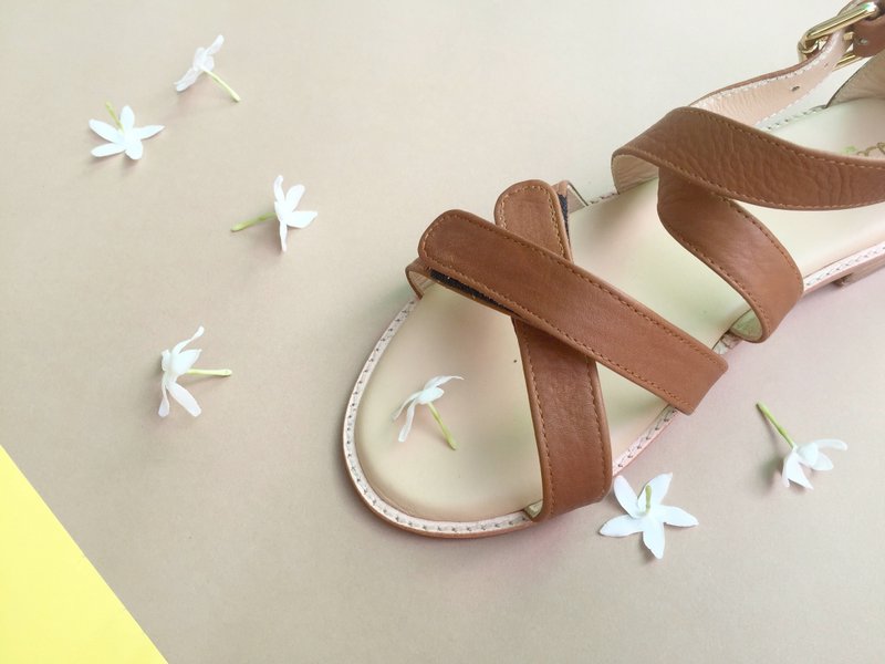 Line sandal (shoes) - 女款休闲鞋 - 真皮 咖啡色