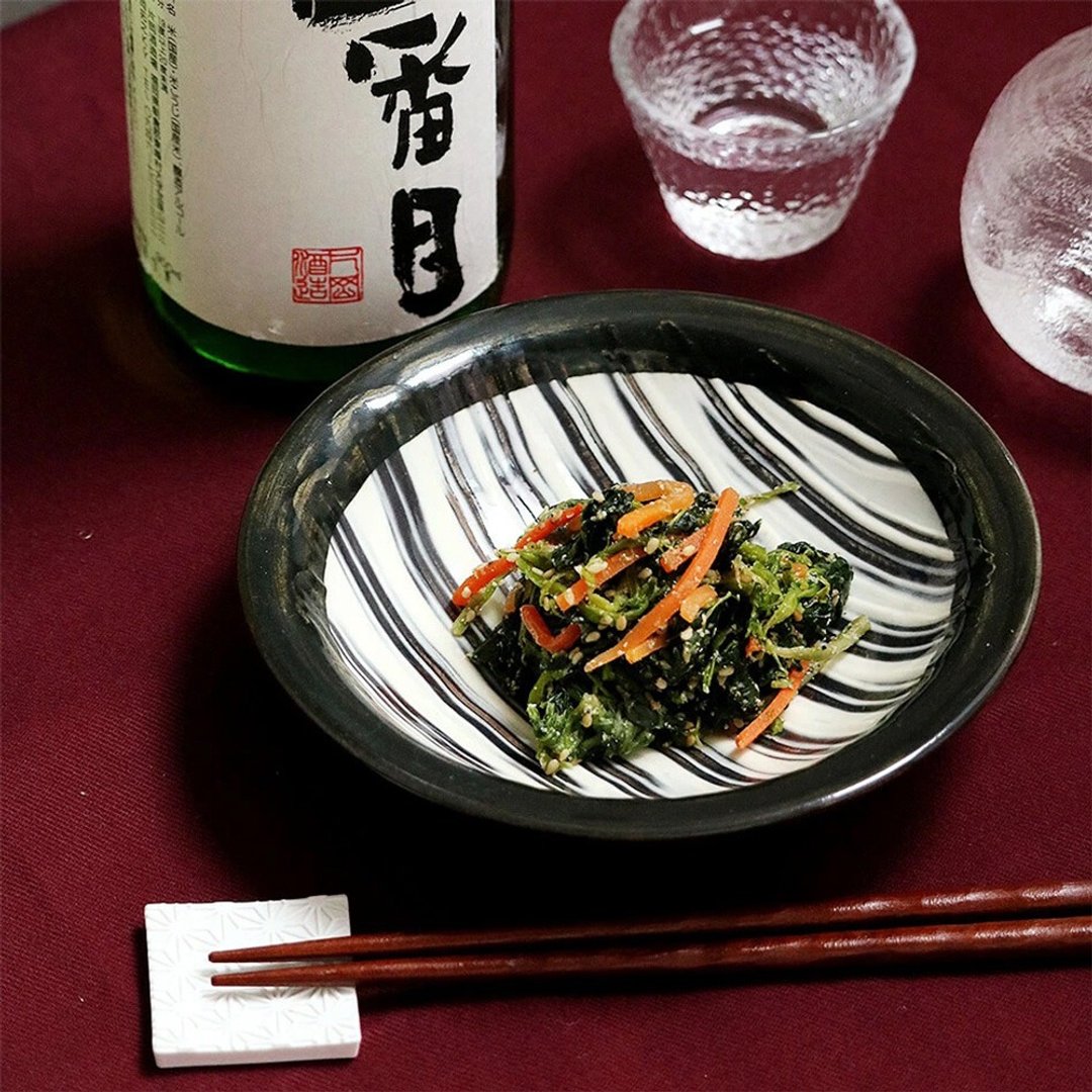 小石原烧 小石原烧 梳子花纹板丸田窑 - 盘子/餐盘/盘架 - 陶 黑色